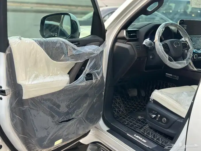 لكزس 2023 LX600 8