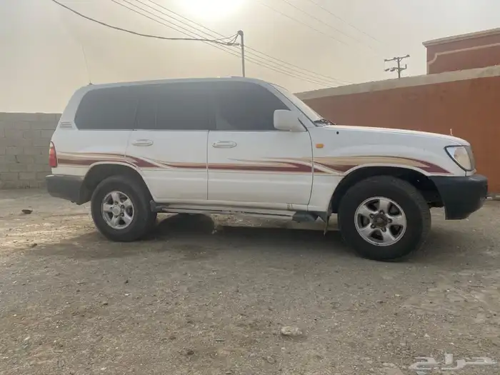 لاند 2002 عليه خط 2005 ما شي 423 الف ا 1