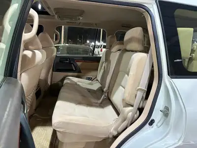 تويوتا لاندكروزر 2015 9