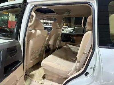 تويوتا لاندكروزر 2015 12
