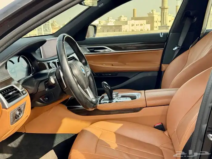 بي ام دبليو Li 740 2019 شبه جديده 11