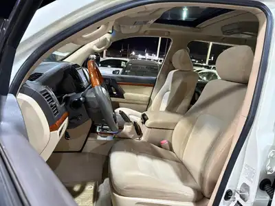 تويوتا لاندكروزر 2015 10