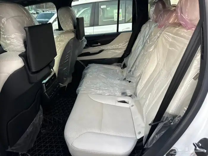 لكزس 2023 LX600 14