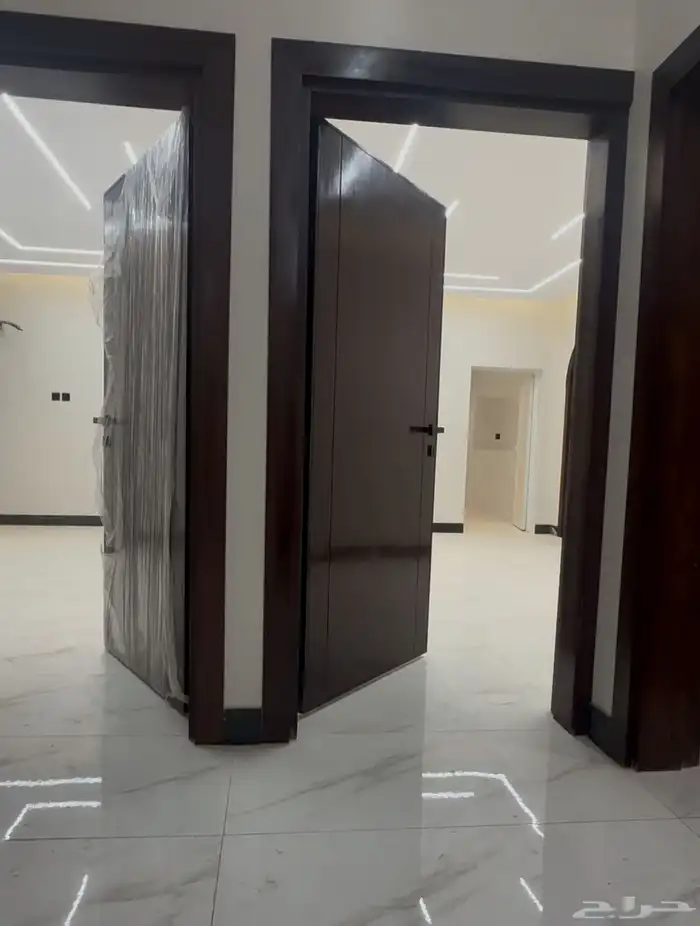 شقق 3 غرف للايجار جديده بحي السويس 11