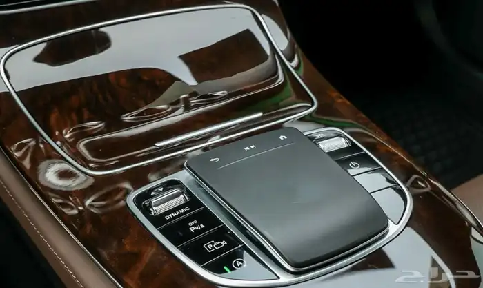 مرسيدس بنز E450 4matic موديل 2023 11