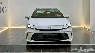 تويوتا كامري LE هايبرد 2025 1