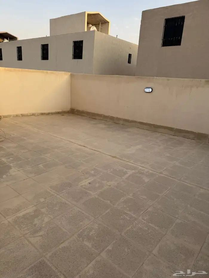 ادوار للبيع 5