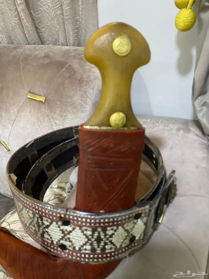 جنبيه حك زراف سليمه من كل شي للبيع الحد.300 0