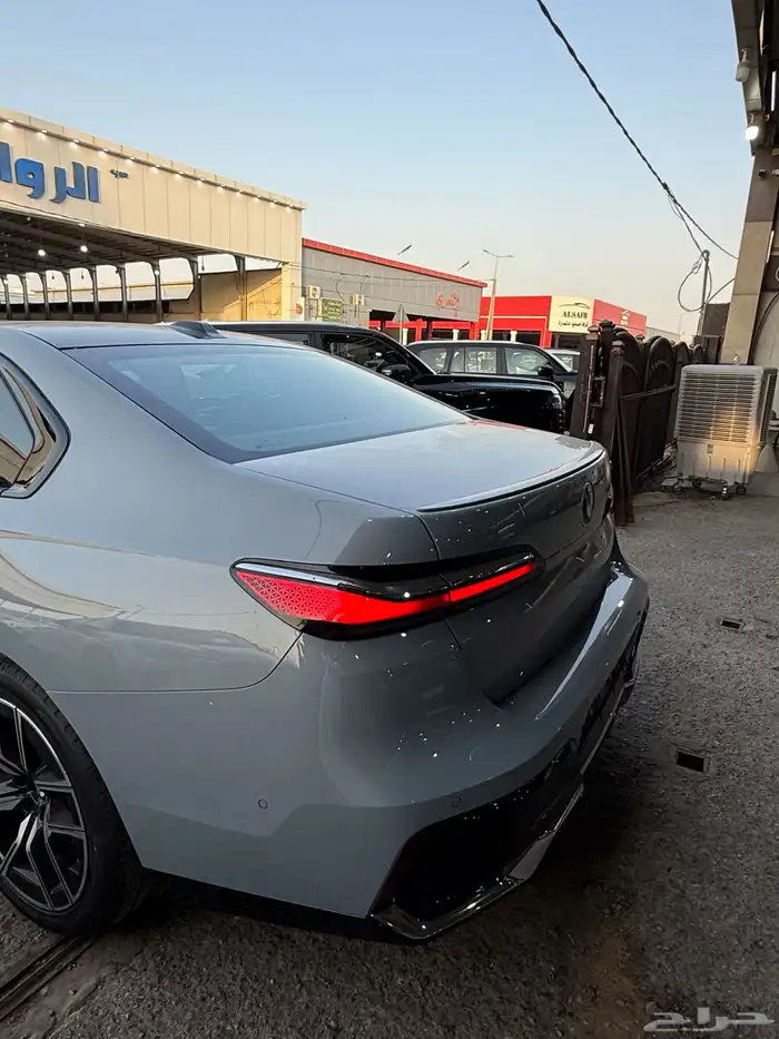 بي ام دبليو 2025 عداد جديد 735 وارد خليجي 8