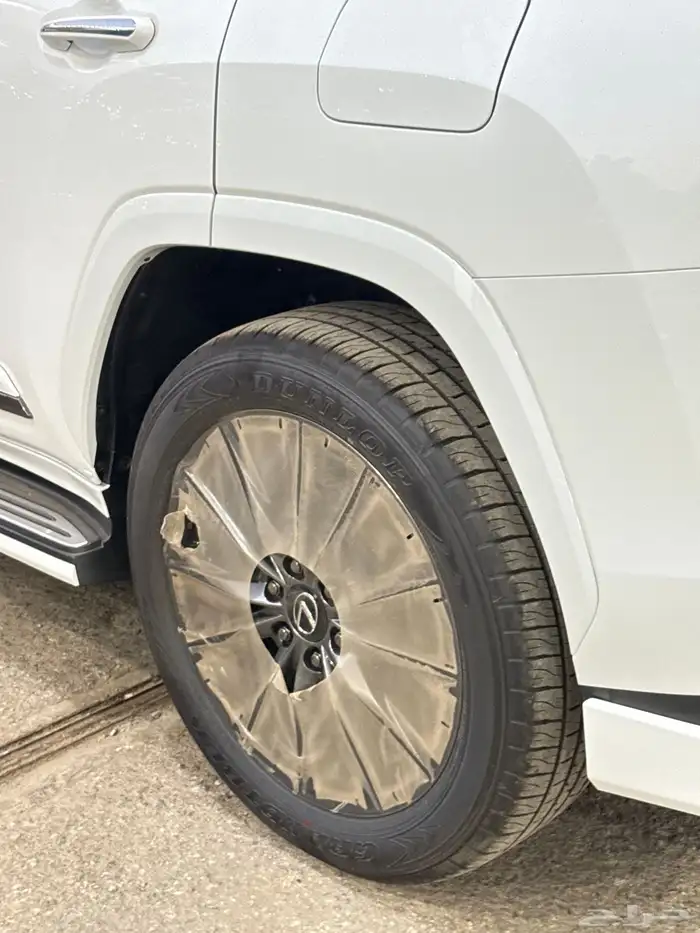 لكزس 2025 عداد جديد LX600 اف سبورت سعودي 10