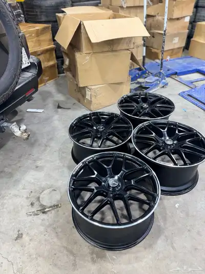جنوط مرسيدس gle 63s مقاس 22 اصلية وكاله 19