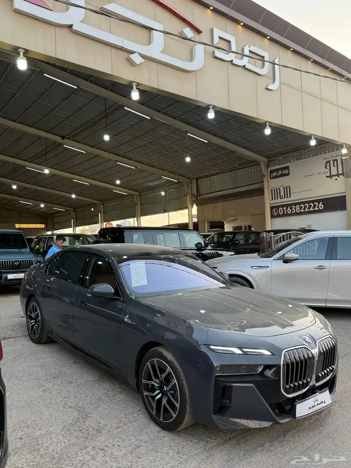 بي ام دبليو 2025 عداد جديد 735 i خليجي 2