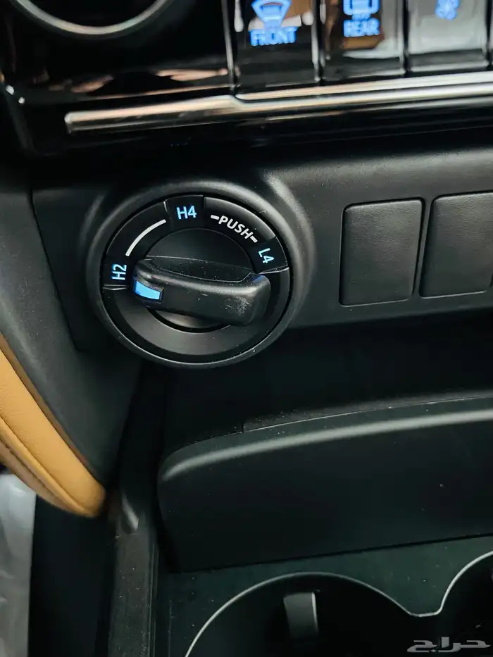 تويوتا فورتشنر VX1 بنزين 2025 24