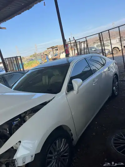 تشليح قطع غيار لكزس Rx350 2012 مصدوم 70