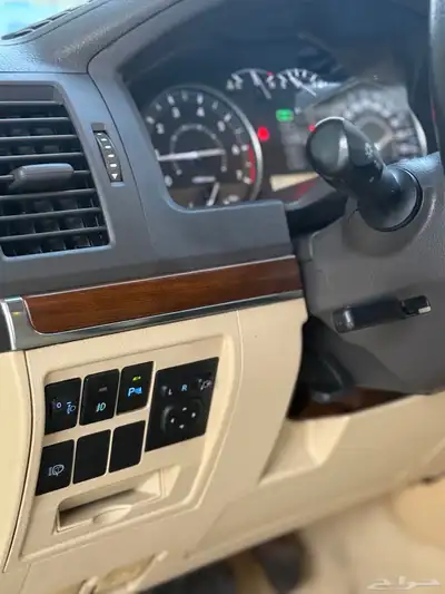 لاندكروزر gxr3 الموديل 2016 V8 20