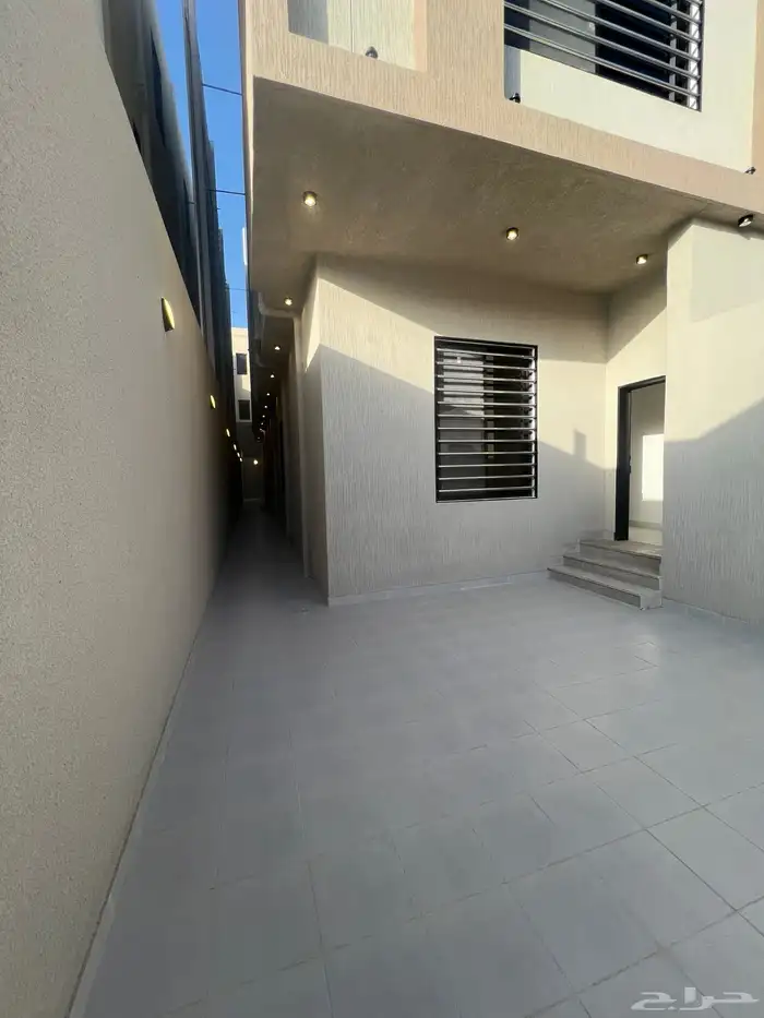 للبيع ارواف ارضيه وارواف علويه بالمحالة ابها دره المحاله 4