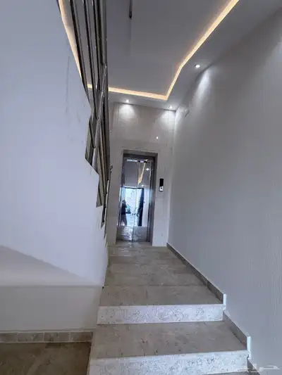 للبيع شقق علويه طريق ابها الخميس حي الضيافه بسعر 550 الف 4