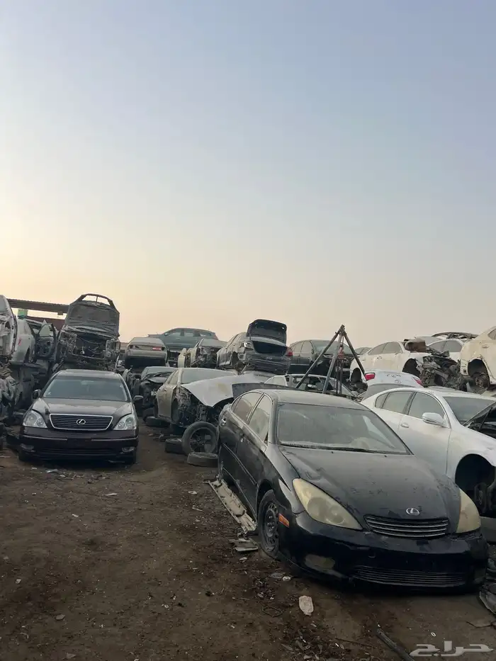 تشليح قطع غيار لكزس Rx350 2012 مصدوم 32