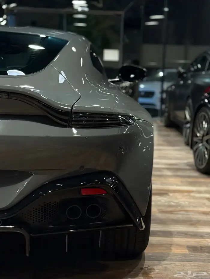 Aston martin Vantage 2020 6