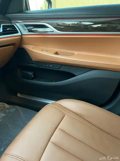 بي ام دبليو ( 730 LI ) الموديل 2021 ممشى قليل شبه جديد 31