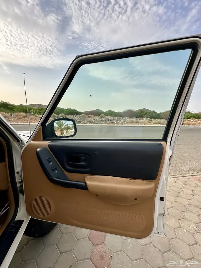 جيب شروكي 1997 16