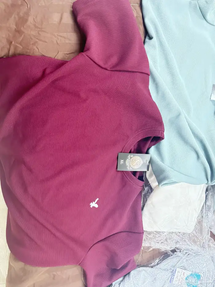 ملابس جديده للبيع بسبب تقبيلي للمحل 0