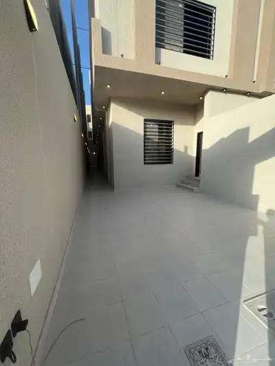 للبيع ارواف ارضيه وارواف علويه بالمحالة ابها دره المحاله 3