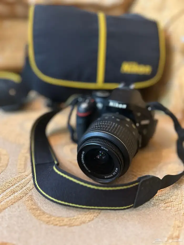 للبيع كاميرا نيكون d5200 0
