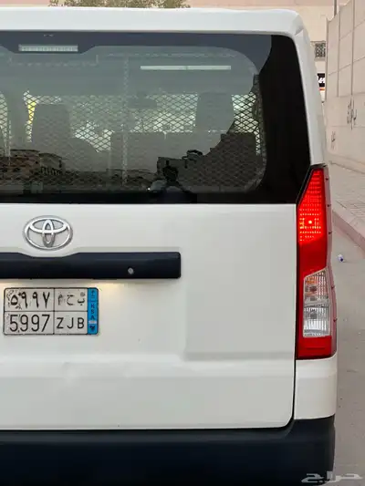 تويوتا باص بضاعه هايس ديزل 8
