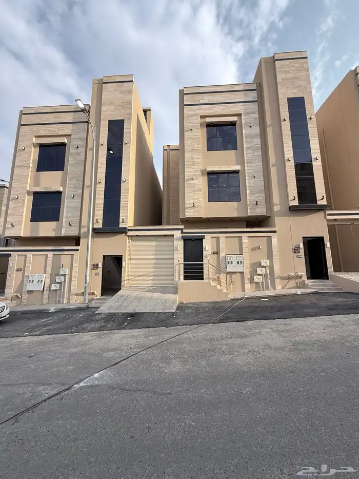 للبيع شقق علويه طريق ابها الخميس حي الضيافه بسعر 550 الف 26