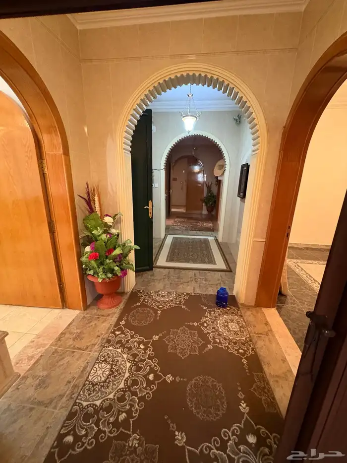 دور مؤثث للايجار ست غرف وثلاث حمامات 30