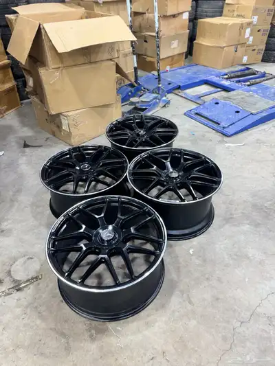 جنوط مرسيدس gle 63s مقاس 22 اصلية وكاله 15