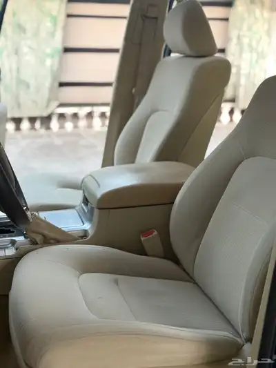 لاندكروزر gxr3 الموديل 2016 V8 18
