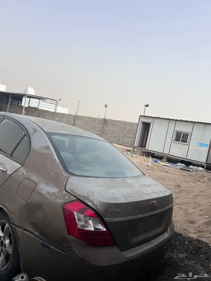 جيلي 7 للبيع قطع 2