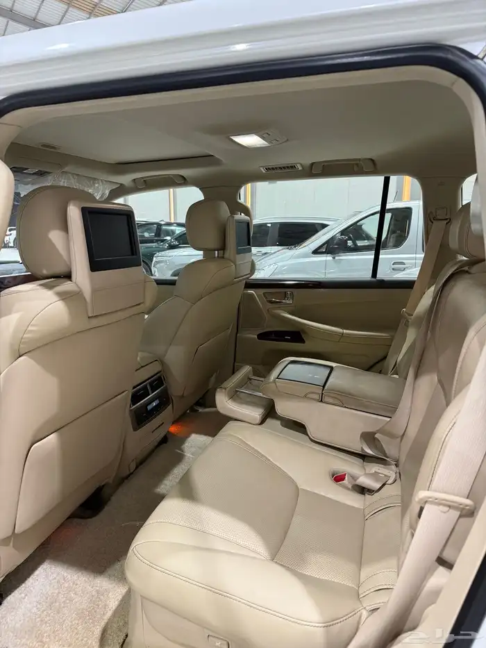 لكزس LX.570.DD.2014 سعودي 7