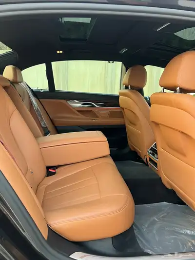 بي ام دبليو ( 730 LI ) الموديل 2021 ممشى قليل شبه جديد 37