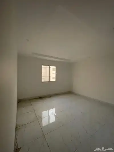 شقة تمليك 5 غرف ب 500 بطحاء قريش شارع 25 قرب كدي الحرم 10