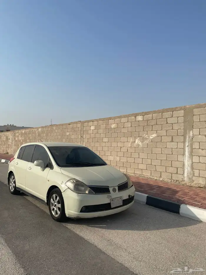 نيسان تيدا 5