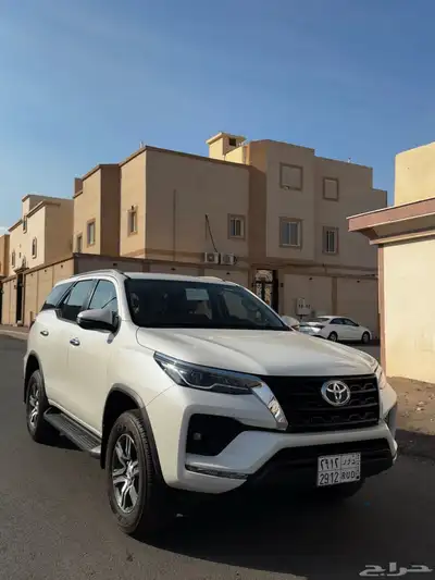 للبيع فورشنر 2021سعودي 6 سرندل بحالة الوكالة 1