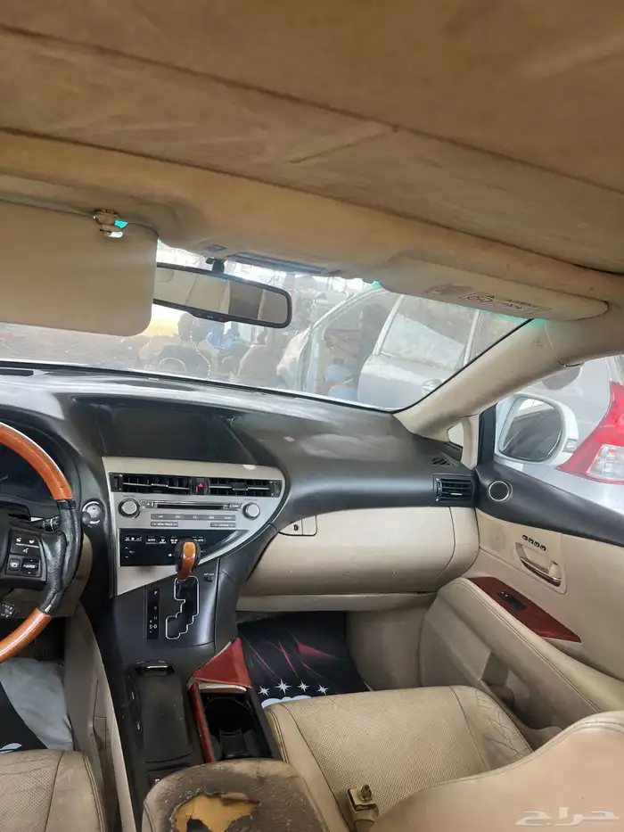 تشليح قطع غيار لكزس Rx350 2012 مصدوم 16