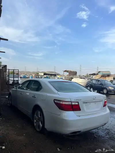تشليح قطع غيار لكزس Rx350 2012 مصدوم 88