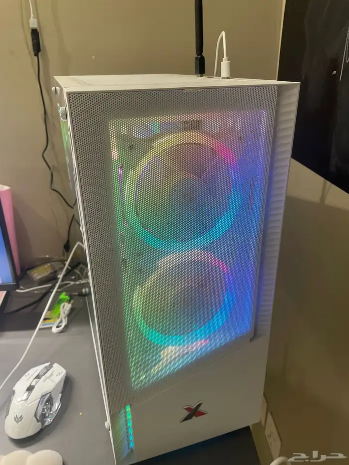 تجميعة بي سي بيضاء عالية الاداء white high end pc 3