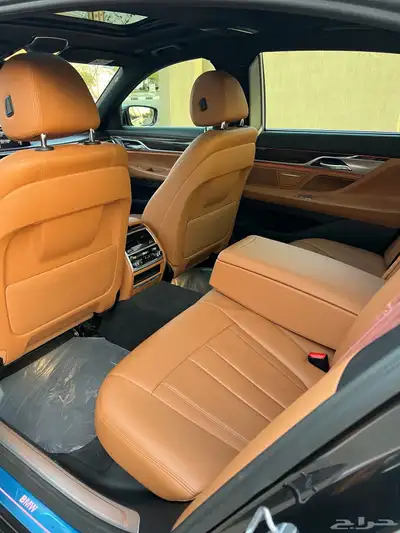 بي ام دبليو ( 730 LI ) الموديل 2021 ممشى قليل شبه جديد 17