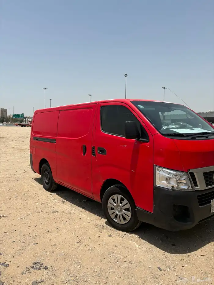 باص نيسان اورفان 2016 ديزل للإيجار 0