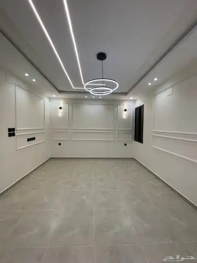 للبيع شقق علويه بسعر 530 الف بسطح خاص ومصعد شغال حى الضيافه 10