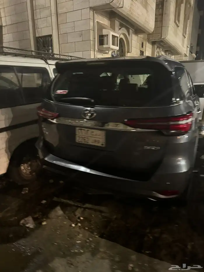 فوتشينر 2023 للبيع ديزل vx 4