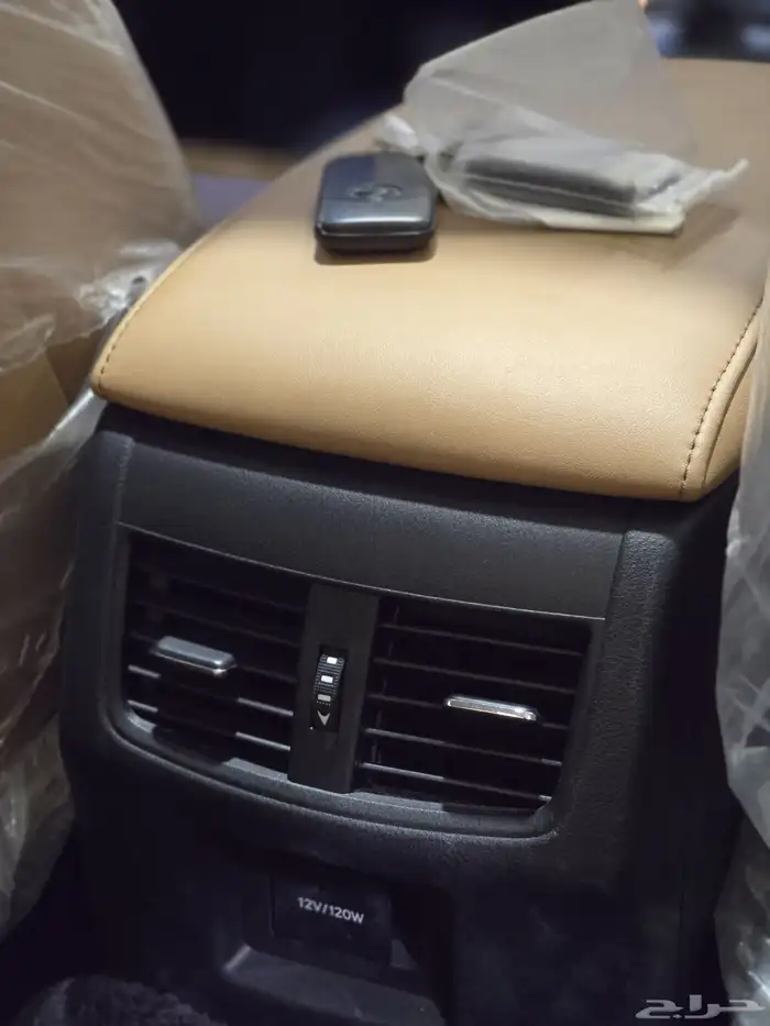 لكزس GS300 موديل 2018 بحاله الوكاله مخزن 9