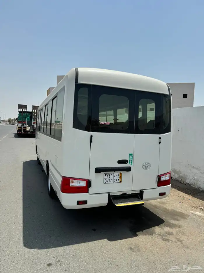 باص للايجار 15