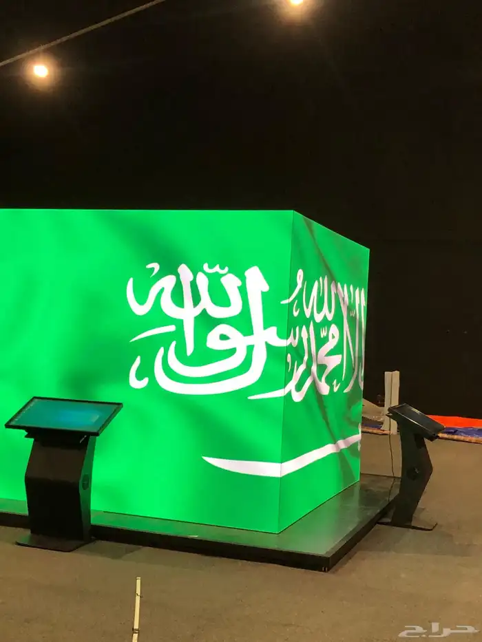 تاجير شاشات عرض وسماعات وانارة 20