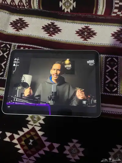 يوجدايباد 10اللون فضي  وجيجا64 4